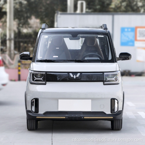 Hot Selling Wuling Mini EV Mcaron 2022 4 Wheels Mini Electric Car New Energy Vehicles New Cars For Sale